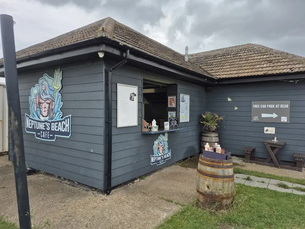 Neptune’s Beach Cafe_Leysdown-on-Sea_slider_image_2