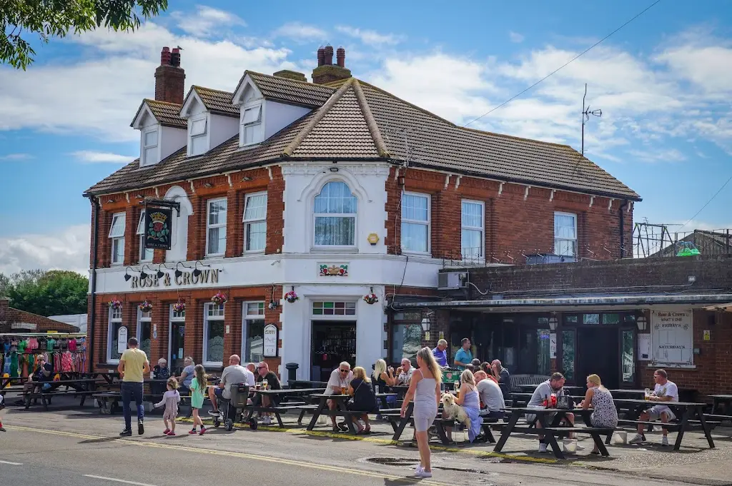 Rose & Crown_Leysdown-on-Sea_slider_image_2