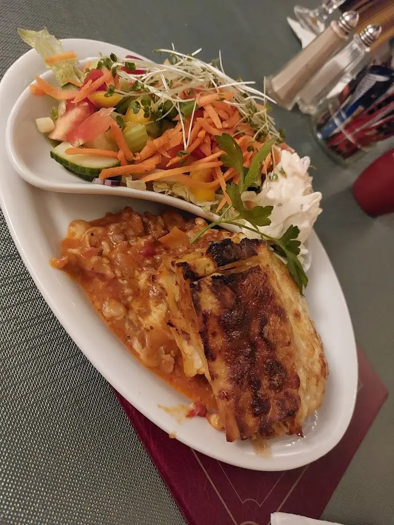 The Red Lion_Lightwater_slider_image_2