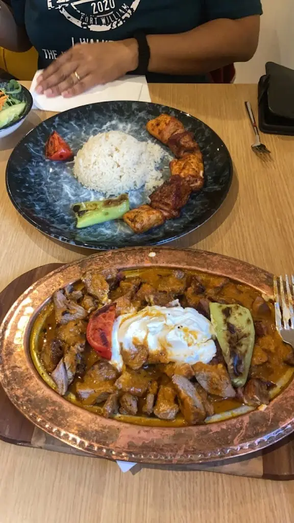 Srishti Basu_C&K Turkish Restaurant_Banstead_Bewertung
