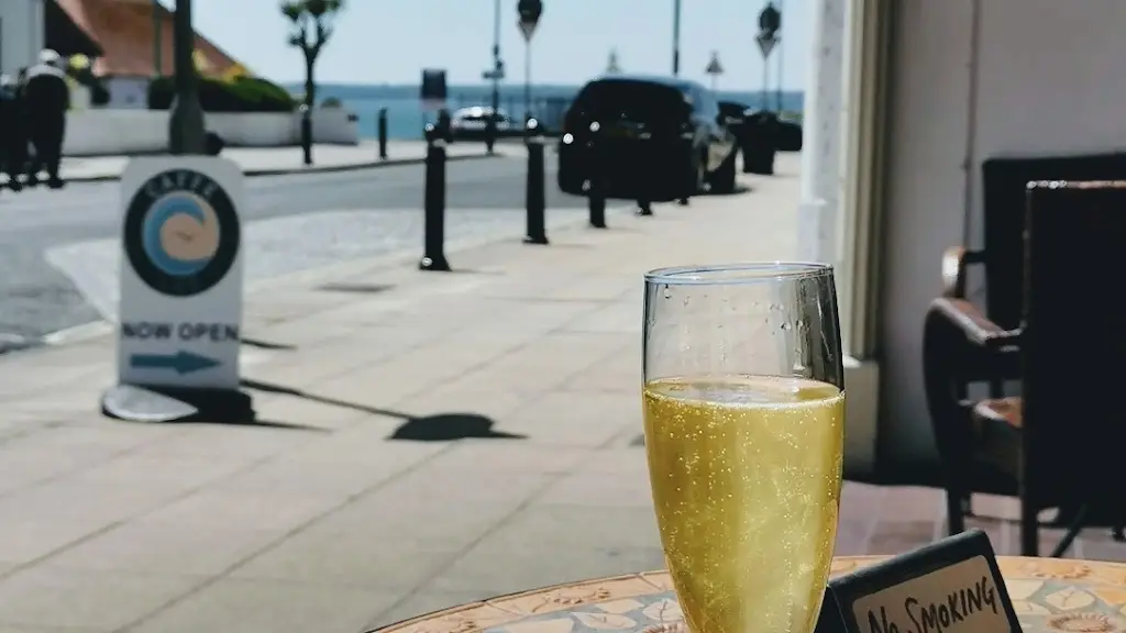 Caffe Lee - Cafe/Bar_Lee-on-the-Solent_slider_image_3