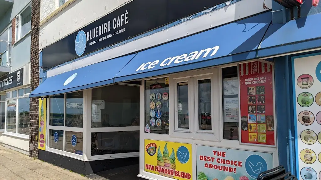 Phil Halson_Bluebird Cafe_Lee-on-the-Solent_review