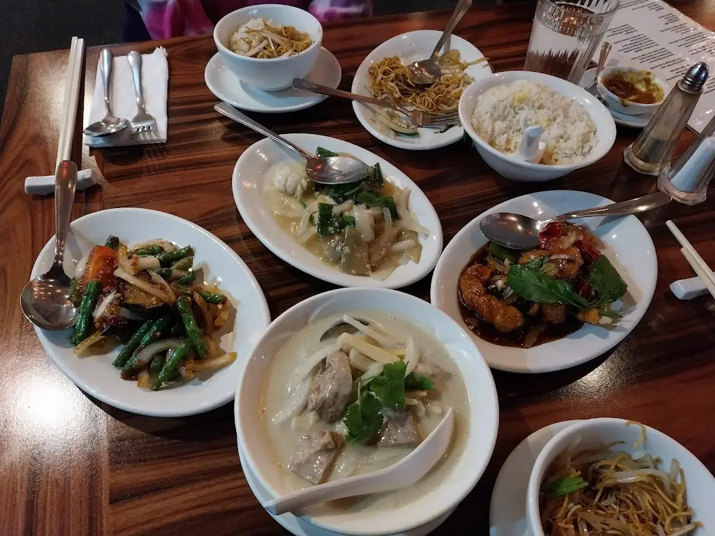 Simon Mendoza_Aroma Kitchen_Abbots Langley_review