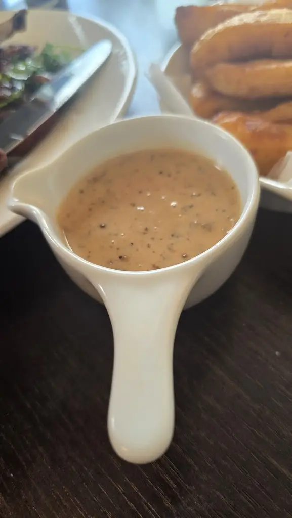 Joanna_Galu Mediterranean Bar & Grill_Banstead_review