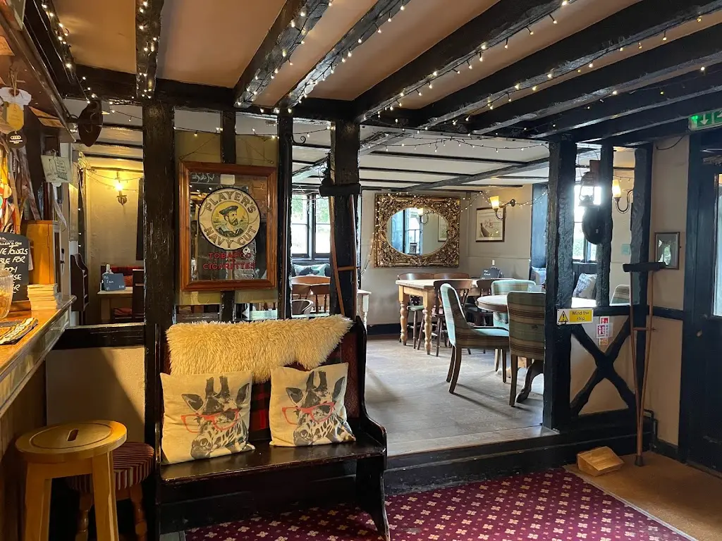 The Plough Inn_Lingfield_slider_image_1