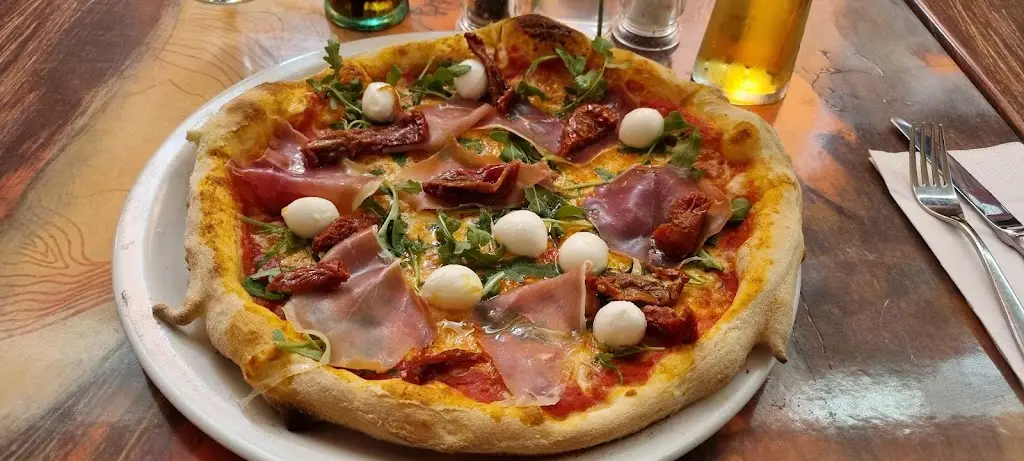 Alloro Ristorante Italiano_Letchworth_slider_image_3