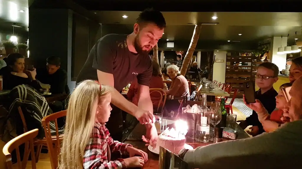 Zizzi - Banstead_Banstead_slider_image_2