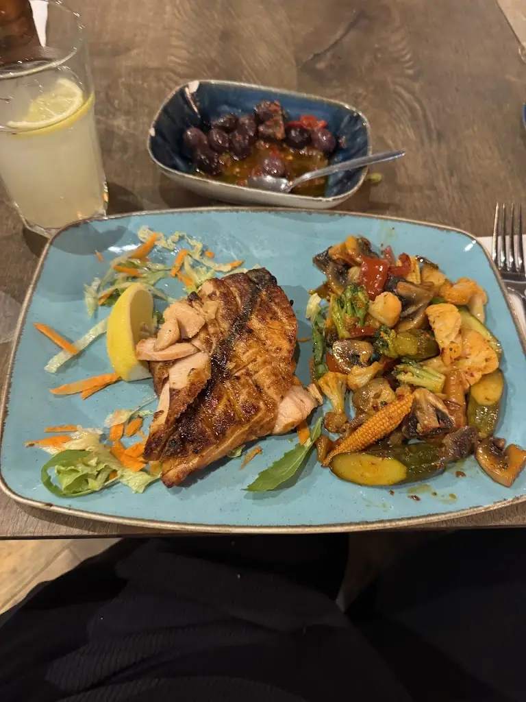 Hannah Shareef_Turquoise Kitchen_Letchworth_review