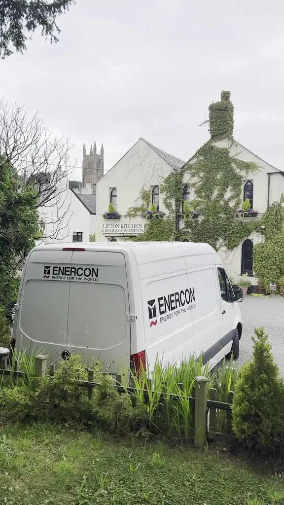 Hinai Proudfoot_Lifton Hall: Holiday Apartments, Guest Rooms & Kitchen_Lifton_reseña