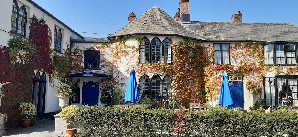 Lifton Hall: Holiday Apartments, Guest Rooms & Kitchen_Lifton_slider_image_1