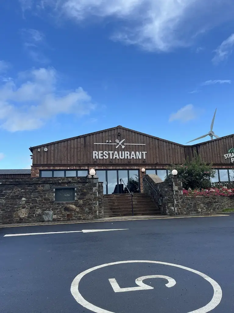 lucky keyring_Strawberry Fields Restaurant_Lifton_review