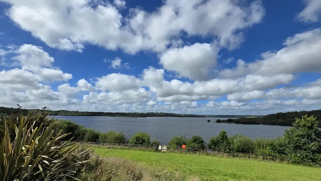 Adam Pracy_Lakeside_Lifton_review