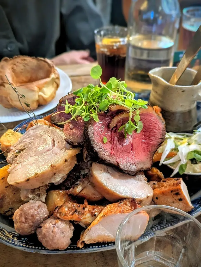 Alan Fowle_Castle Farm, Midford_Limpley Stoke_review