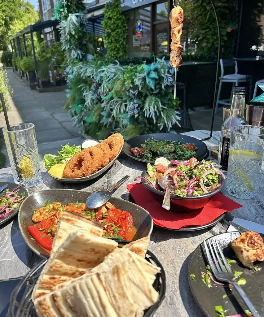 rebecca salter_Efes Wine & Tapas Bar_Little Chalfont_review