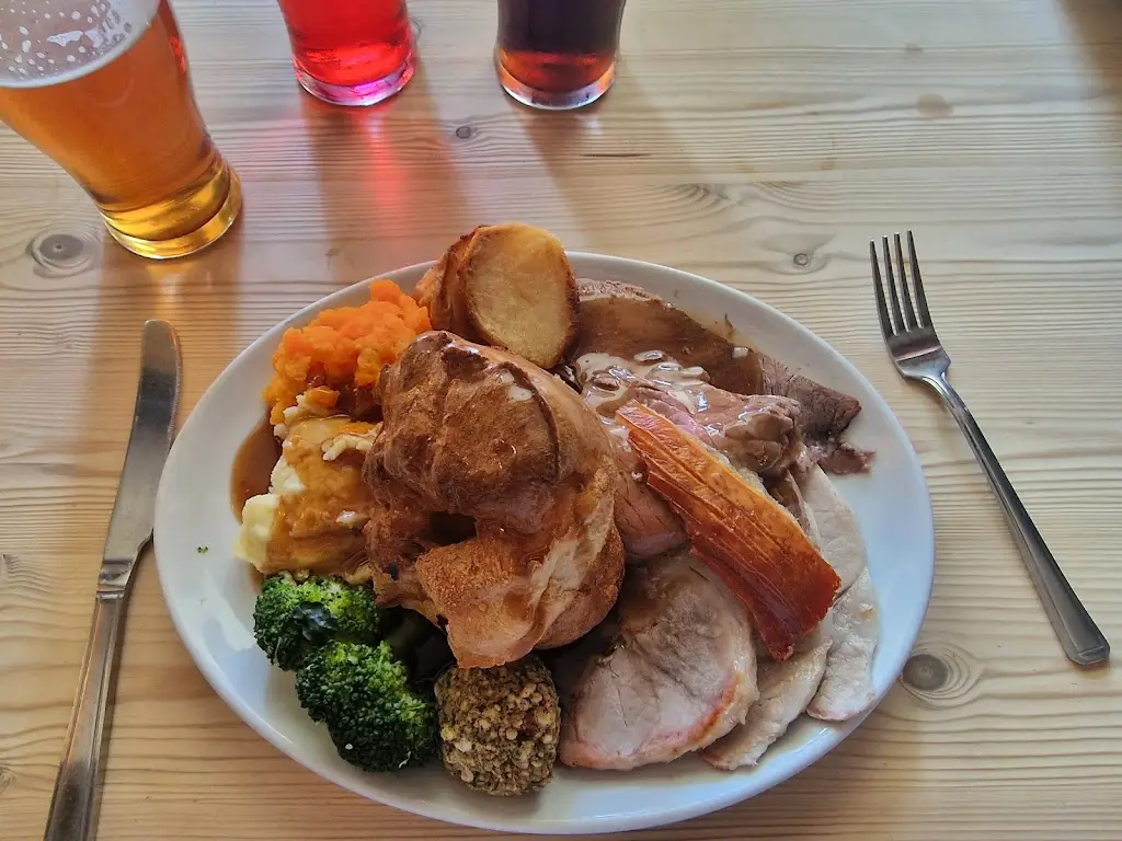 Three Horse Shoes_Leyburn_slider_image_3