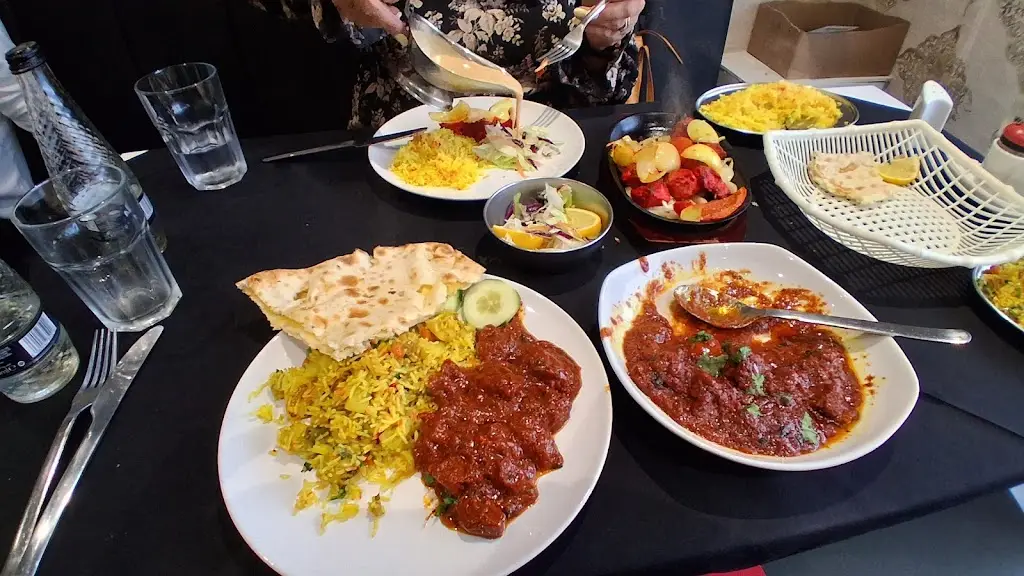 Paul Sandland_Royal Spice_Leyburn_review