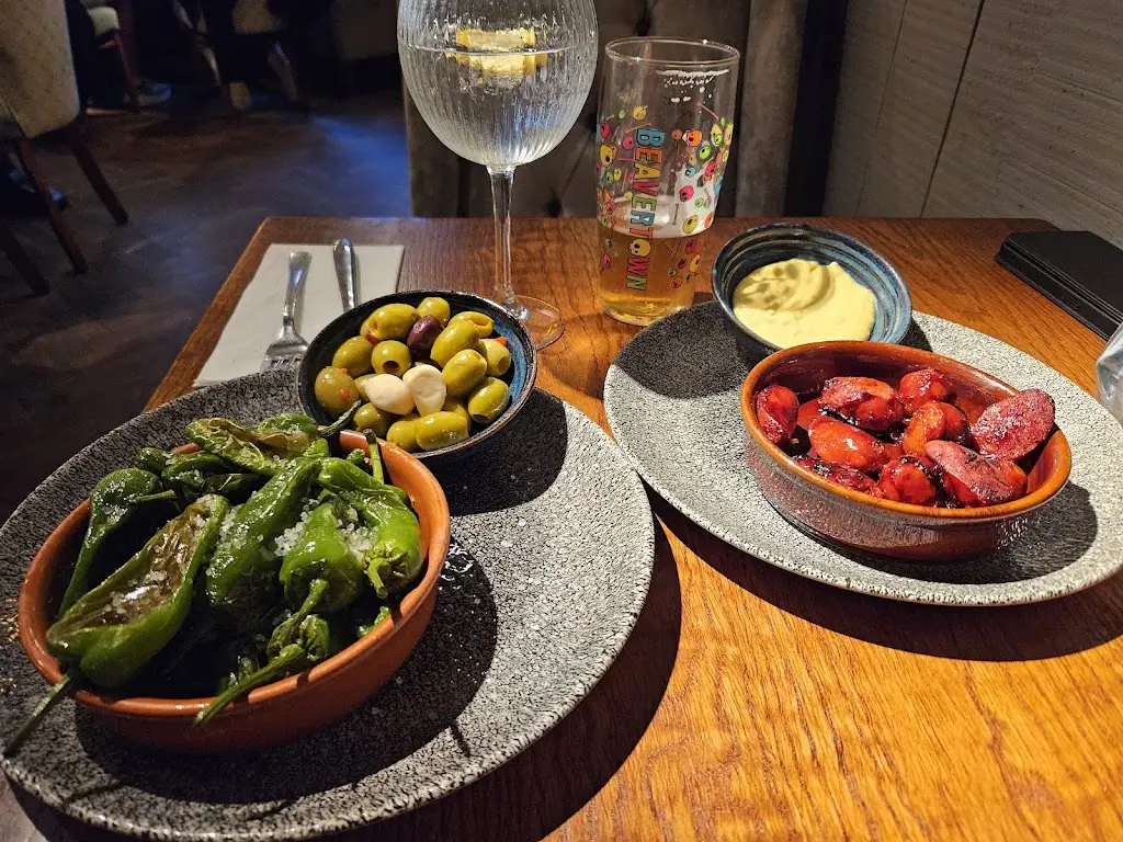 Annette Booysen_The Mint_Banstead_review