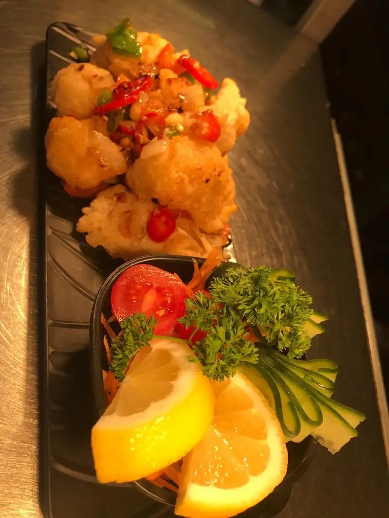 Menu_Long Yuen Court Chinese Restaurant & Take Away._Little Paxton_image_9