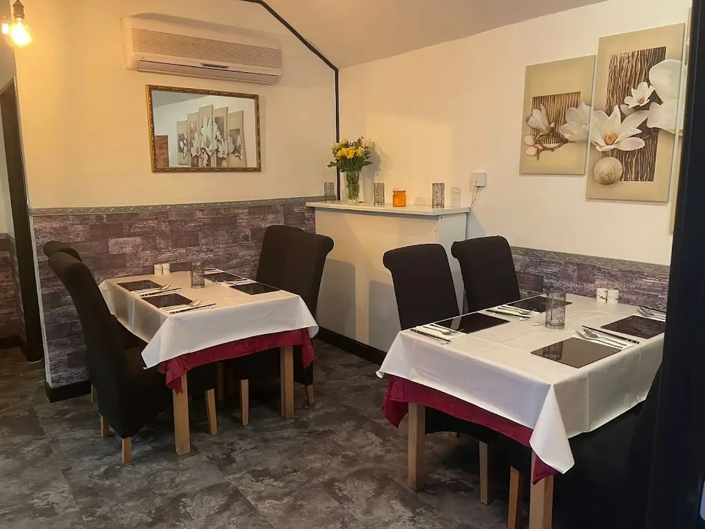 Long Yuen Court Chinese Restaurant & Take Away._Little Paxton_slider_image_1