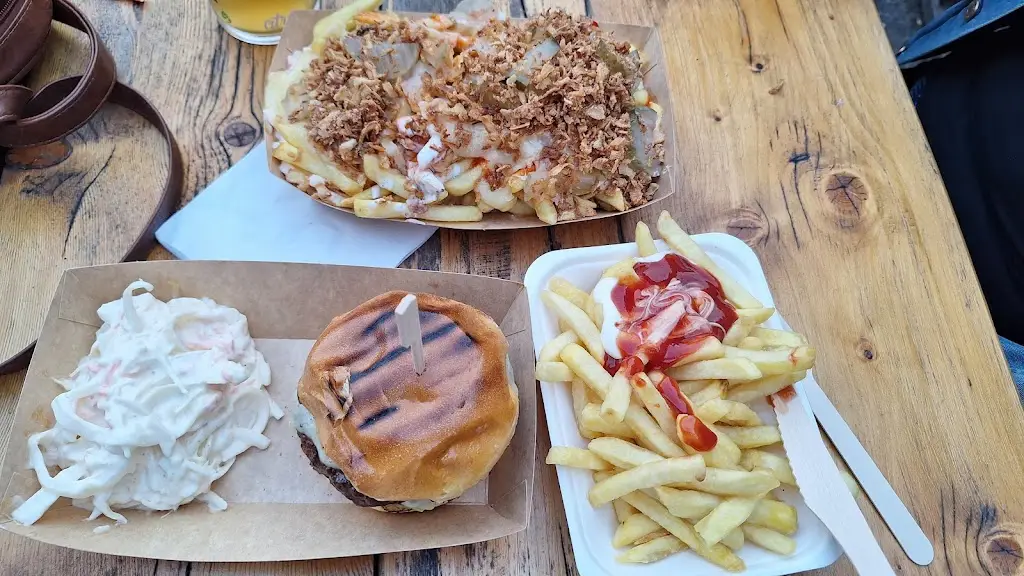 Nadja Guy_Shiny Snack Shack_Little Eaton_review