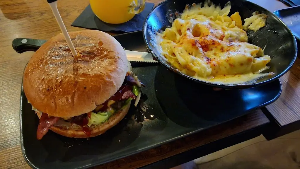 Menu_Gourmet Burger Club - Banstead_Banstead_image_7