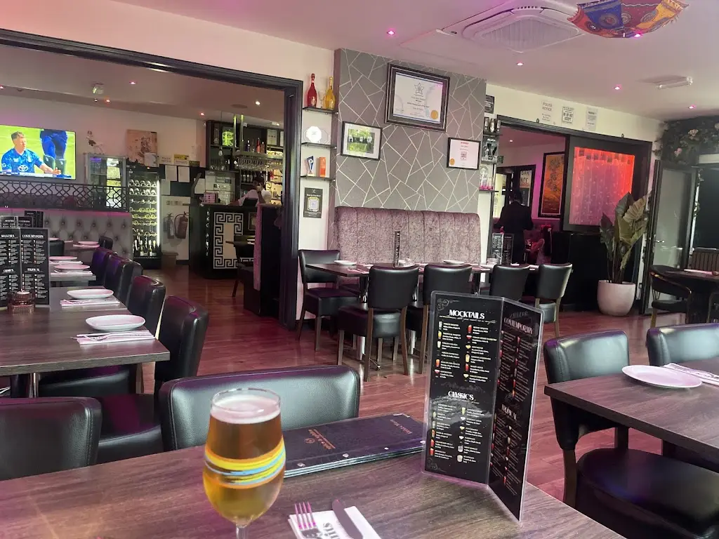 Stephen Nicholson_Spice & Spirits – Indian Takeaway & Restaurant in Manchester_Little Hulton_review