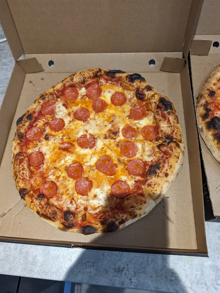 Gary Talbot_Harry Pszza_Little Hulton_review