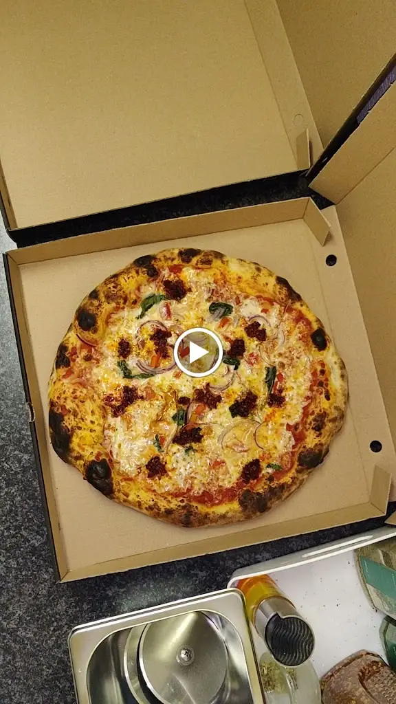 Harry Pszza_Little Hulton_slider_image_2