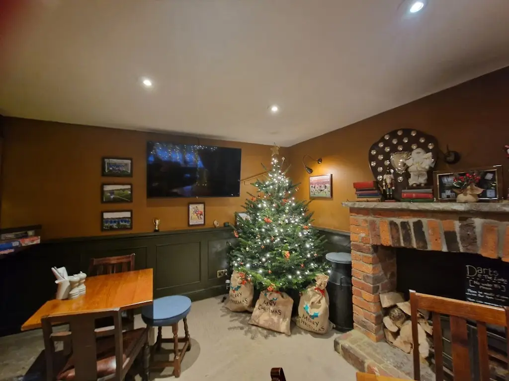 Christine Clarke_The Links Tavern, Liphook_Liphook_review