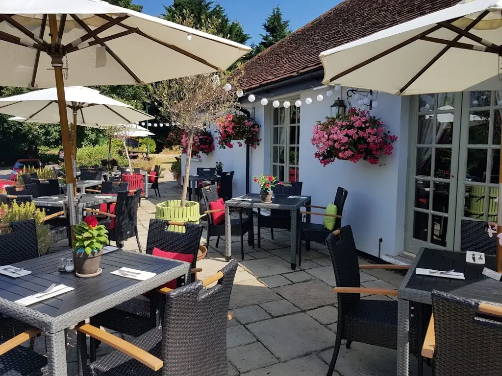 The Links Tavern, Liphook restaurant in Liphook