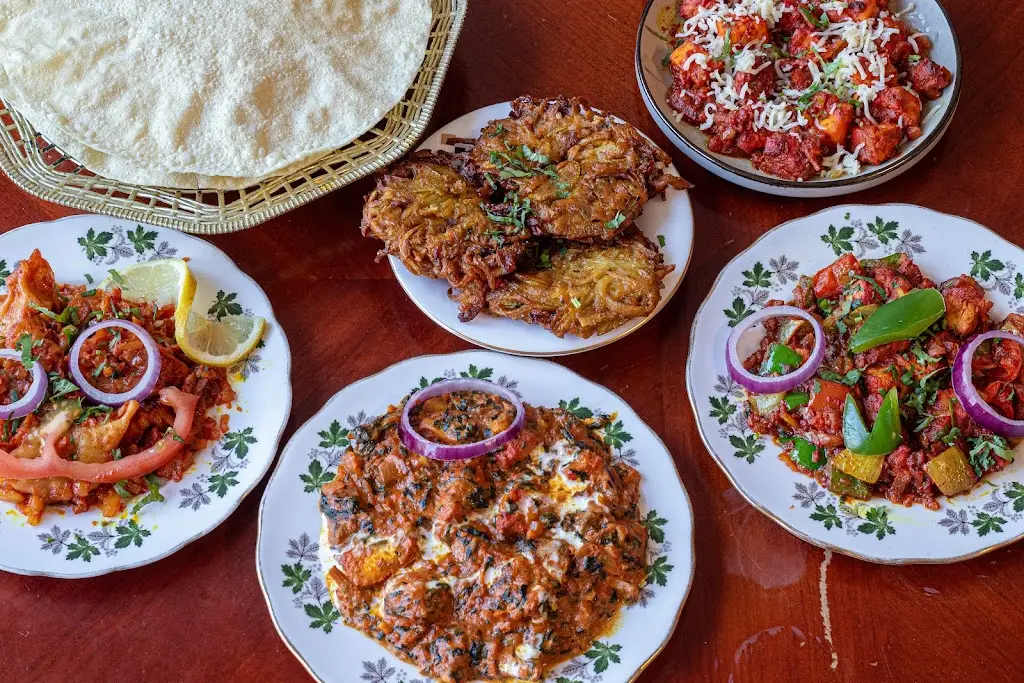 The Village Tandoori LIPHOOK_Liphook_slider_image_1