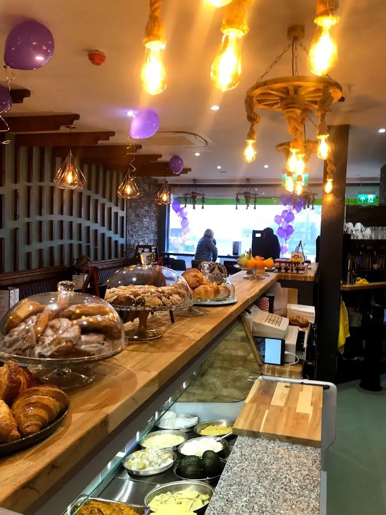 Lavender Kitchen_Banstead_slider_image_2