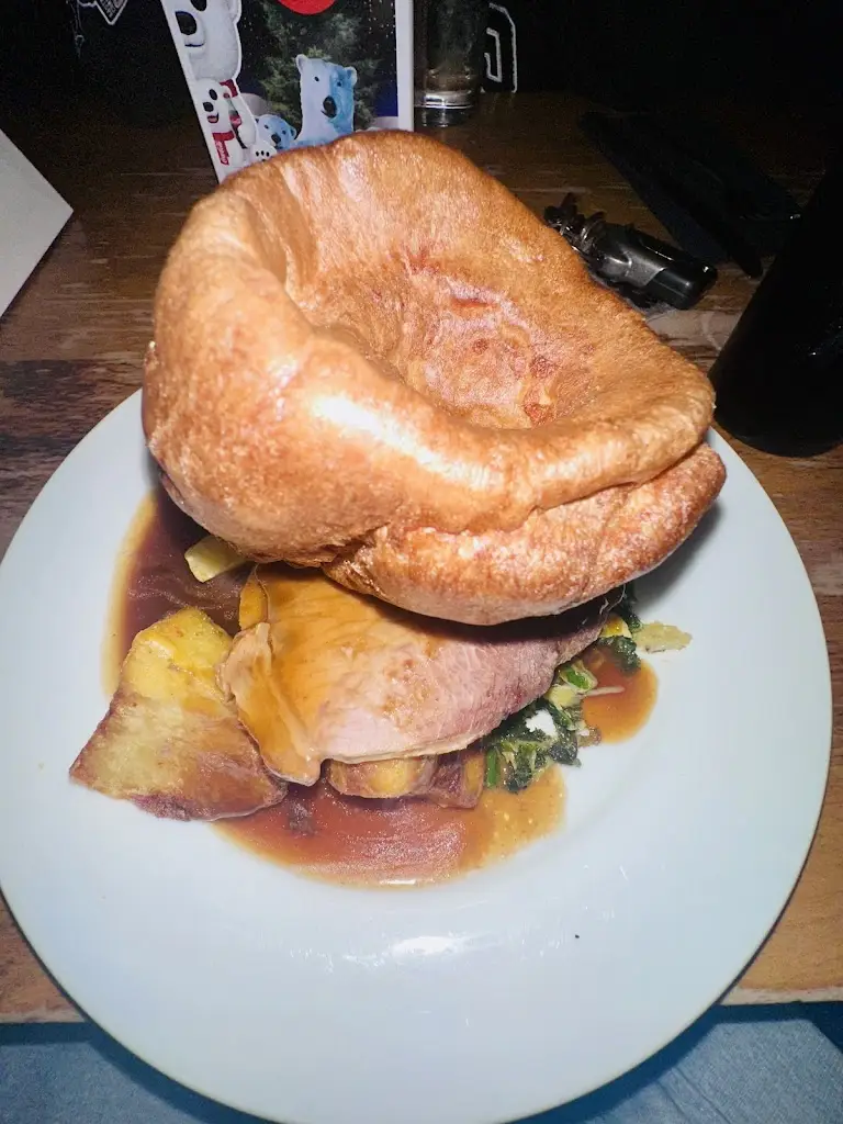 Kelly Marie_The Rising Sun Milland_Liphook_review