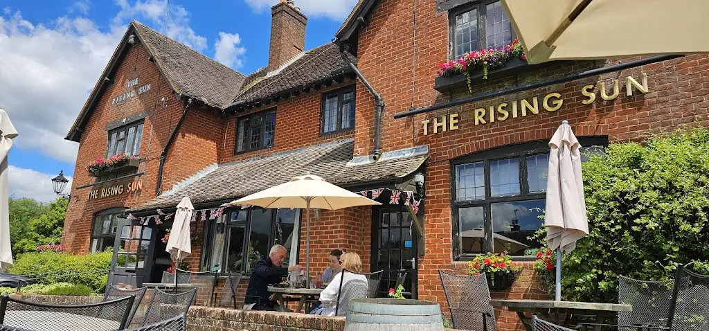 The Rising Sun Milland_Liphook_slider_image_1