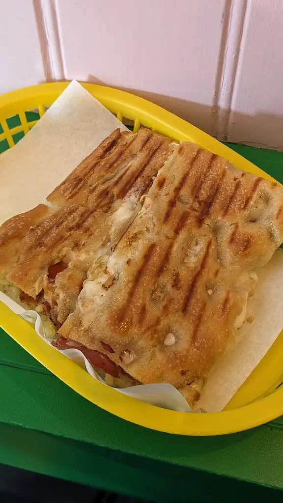 Menu_Caccia and Tails_Lewes_image_2