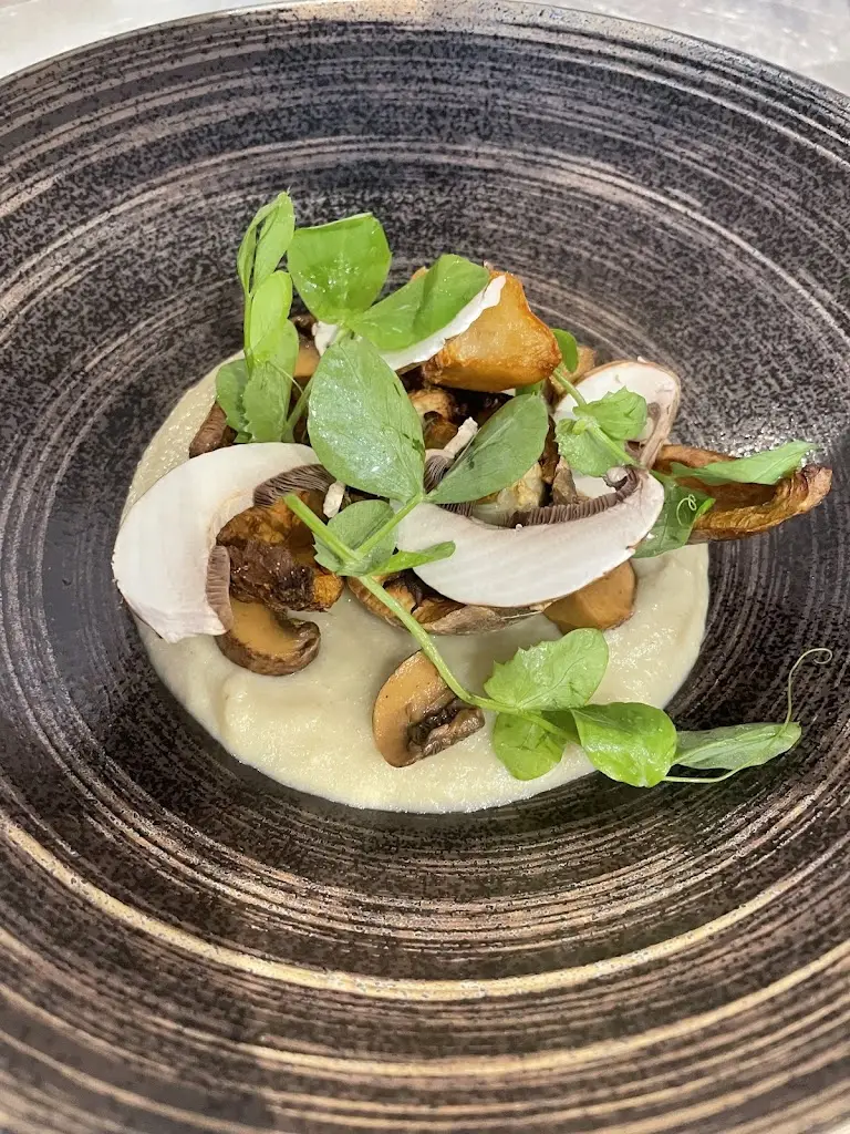 The Olive Tree Restaurant_Locking_slider_image_3