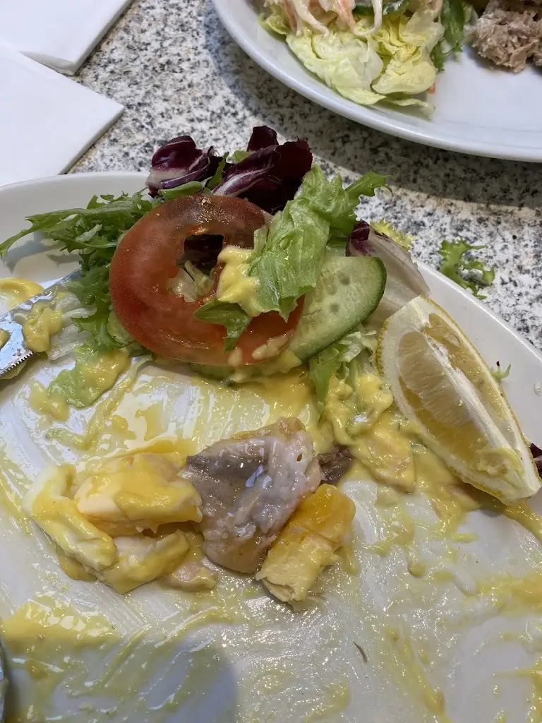 Natalie Sargent_Luigi's_Banstead_review