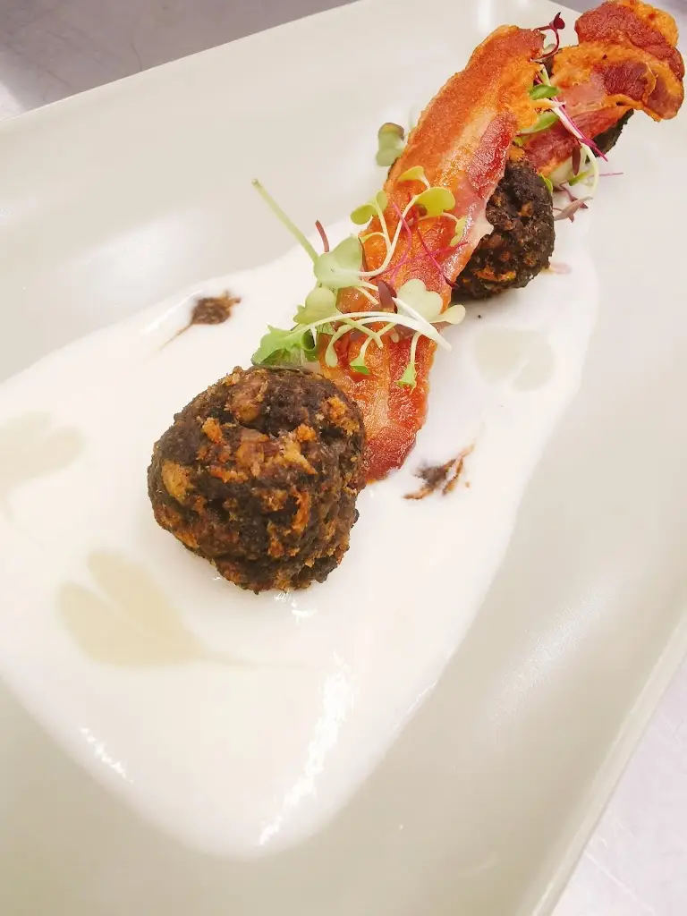 Menu_Henighans_Little Lever_image_9