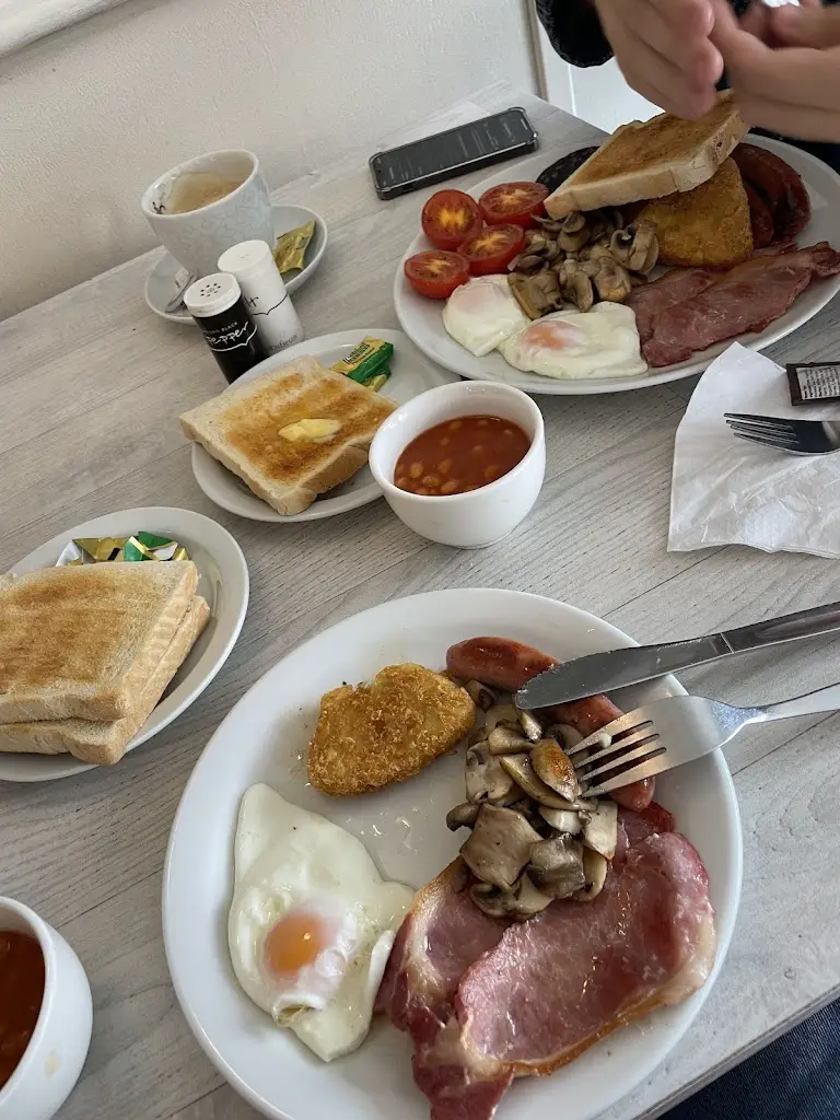 Menu_The Village Cafe Bistro_Little Lever_imagen_4