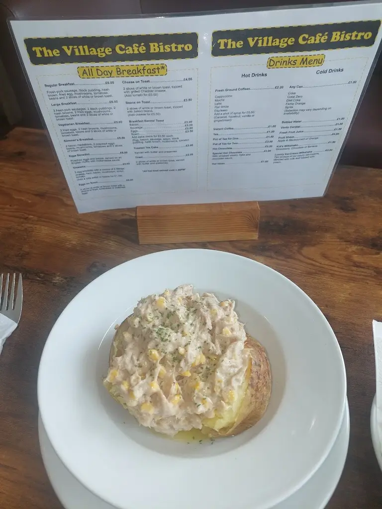 Menu_The Village Cafe Bistro_Little Lever_imagen_6