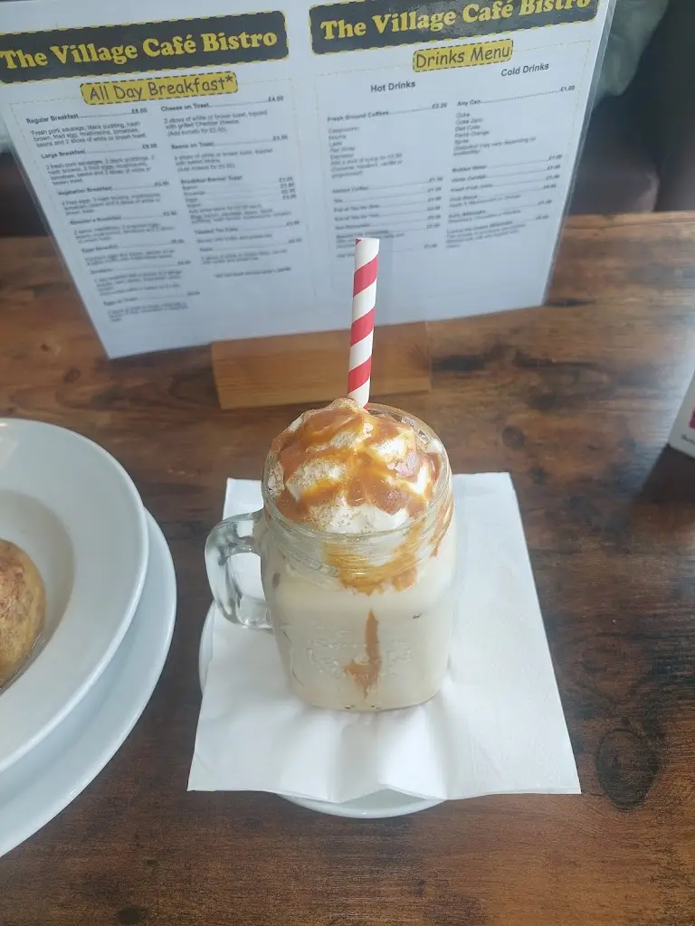 Menu_The Village Cafe Bistro_Little Lever_imagen_8