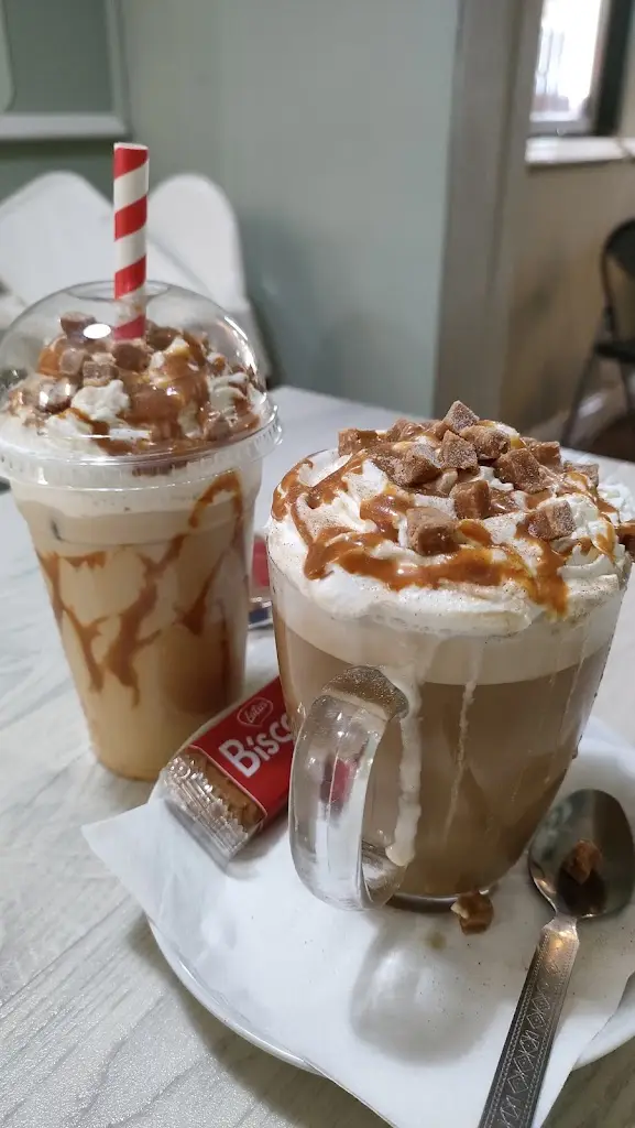 Mark Daniel_The Village Cafe Bistro_Little Lever_reseña