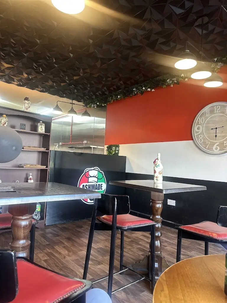 Joel Johny_ASHMADE PIZZERIA_Little Lever_review