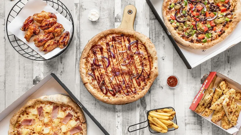 ASHMADE PIZZERIA_Little Lever_slider_image_3