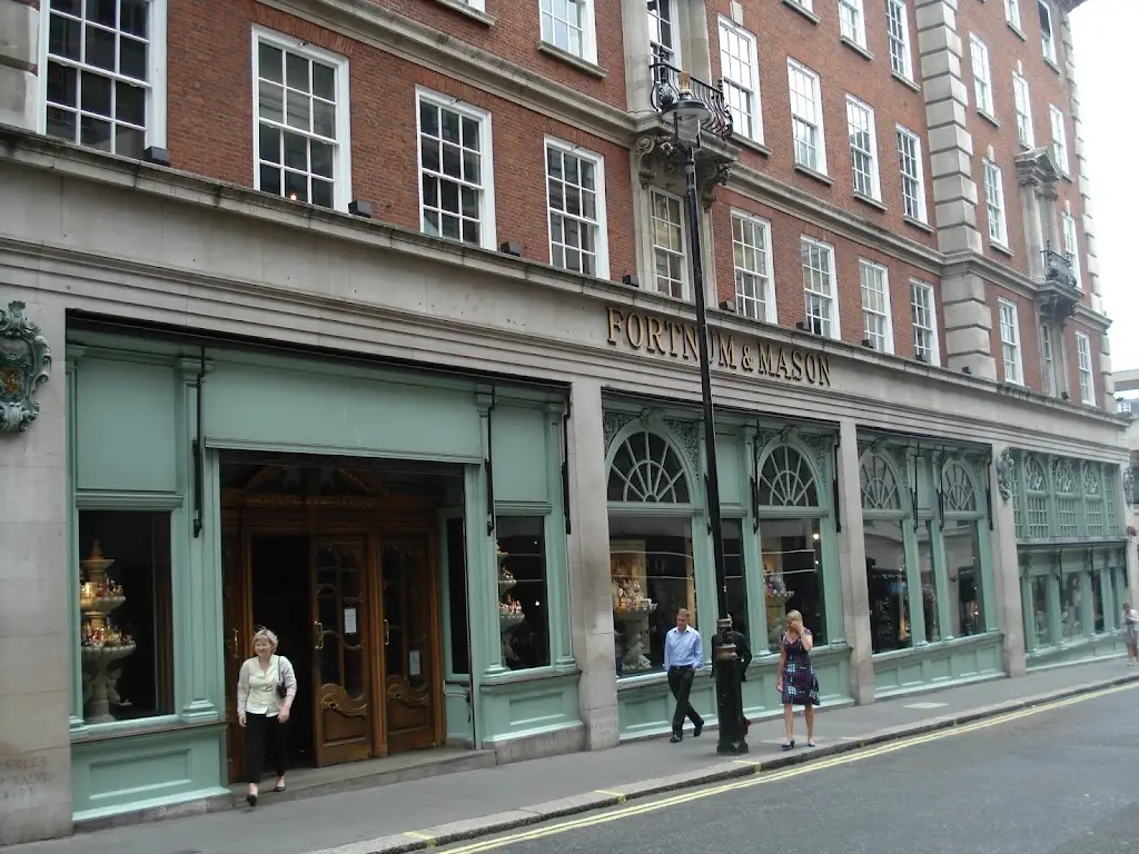 Fortnum & Mason restaurant in London