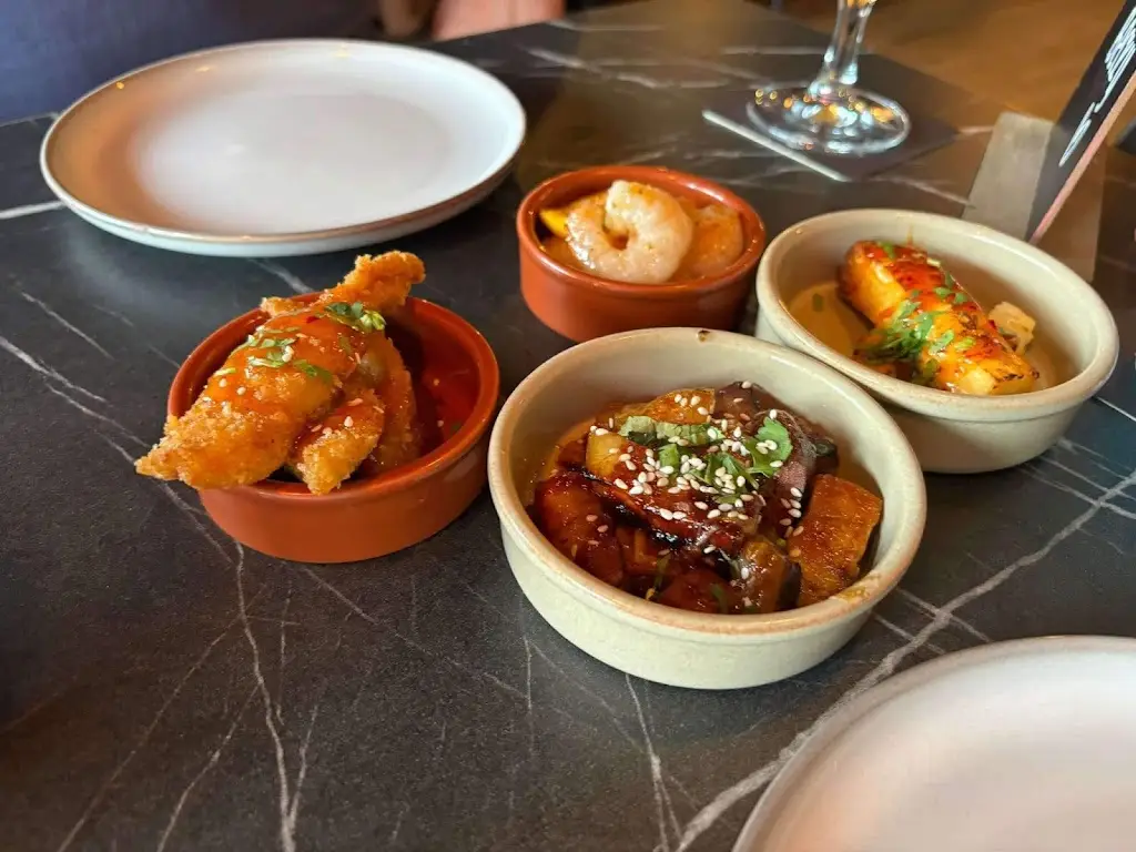 Micklow Taps restaurant in Loftus