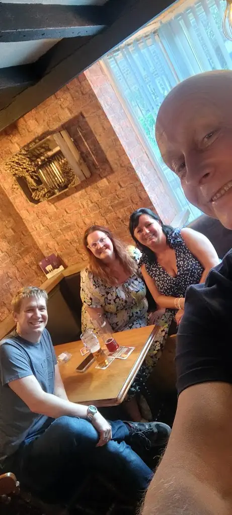 Gary Peters_The White Horse Inn_Loftus_review