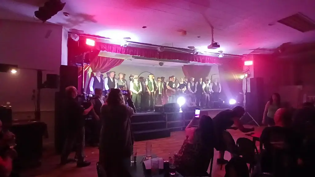 Jan Dea_The Loftus Club_Loftus_review