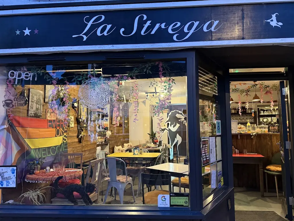 Charlotte Jordan_La Strega_Littleport_review