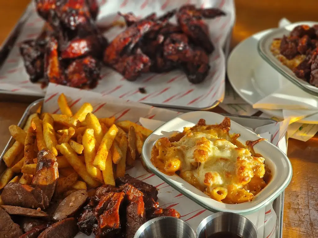 Luke Blunt_Smokey J's American Smokehouse_Littleport_review